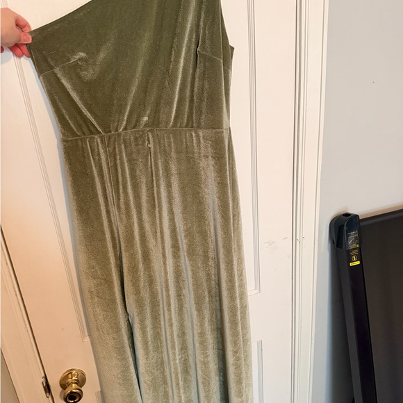 Baltic Born One-Shoulder Green Dress - Picture 2 of 4